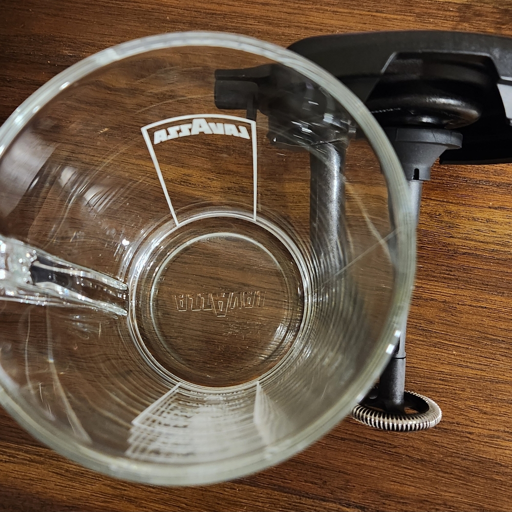LAVAZZA Transparent Glass Coffee Mug With Steamer for Classy Plus Machine